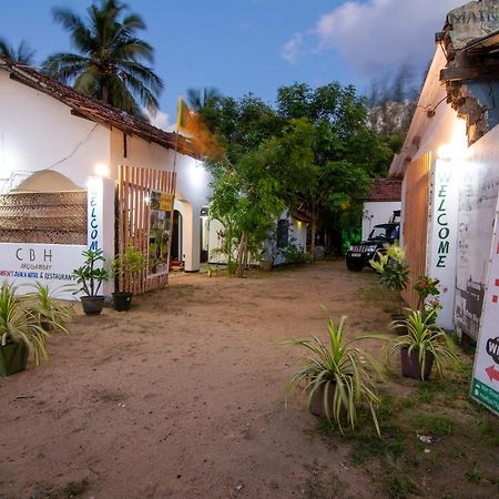 Comfort Beach Hotel Arugam Bay Exterior foto