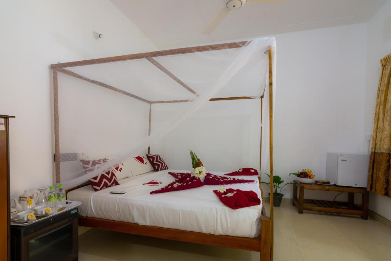 Comfort Beach Hotel Arugam Bay Exterior foto